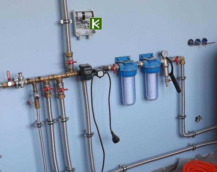Как провести монтаж водопроводной системы в загородном доме?